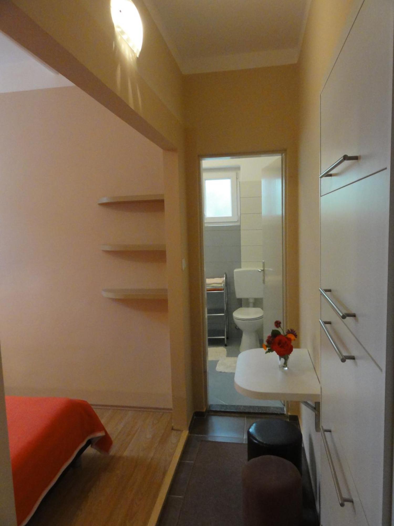 Guest Accommodation Neno ザダル エクステリア 写真