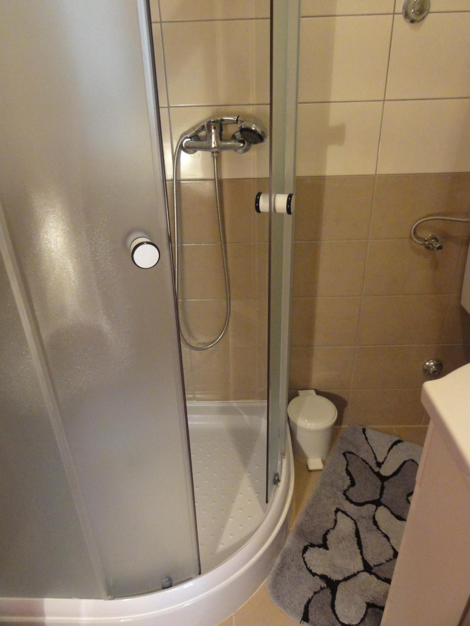Guest Accommodation Neno ザダル エクステリア 写真